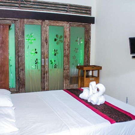 Araminth Guest House And Spa Lovina Beach Extérieur photo