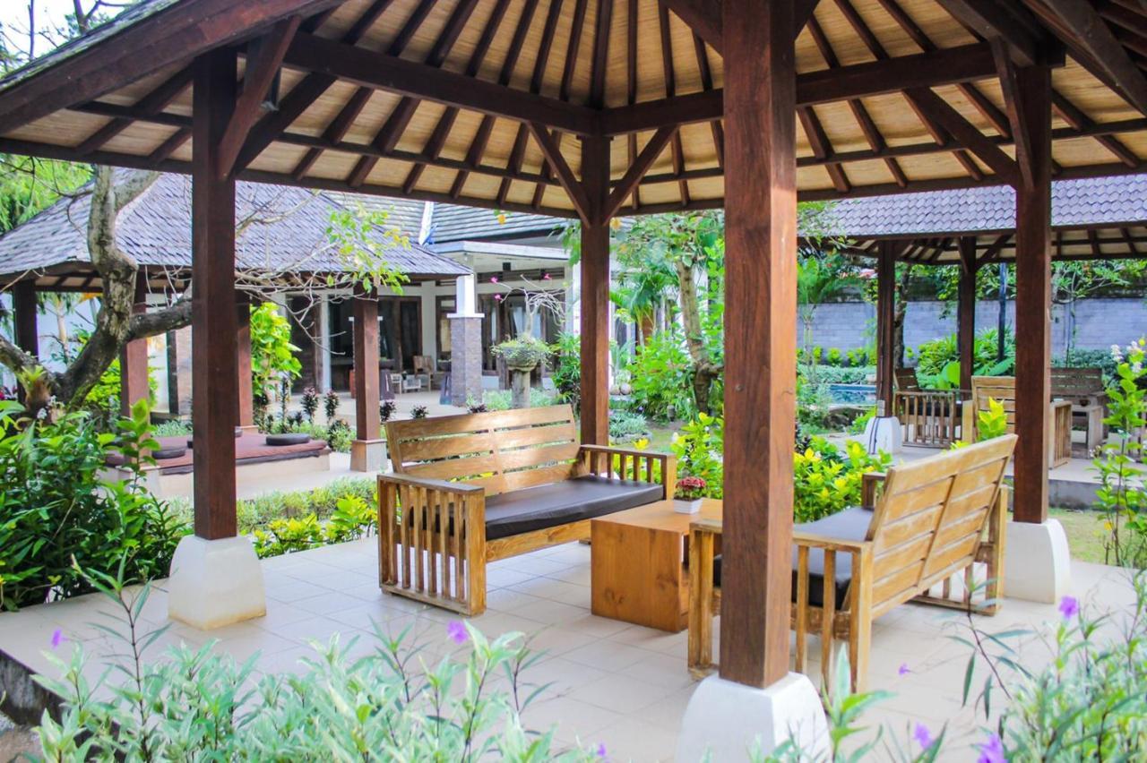 Araminth Guest House And Spa Lovina Beach Extérieur photo