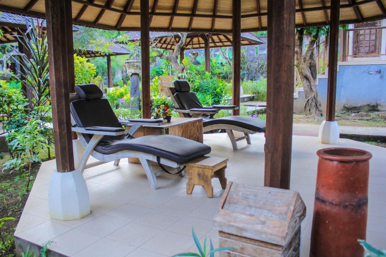 Araminth Guest House And Spa Lovina Beach Extérieur photo