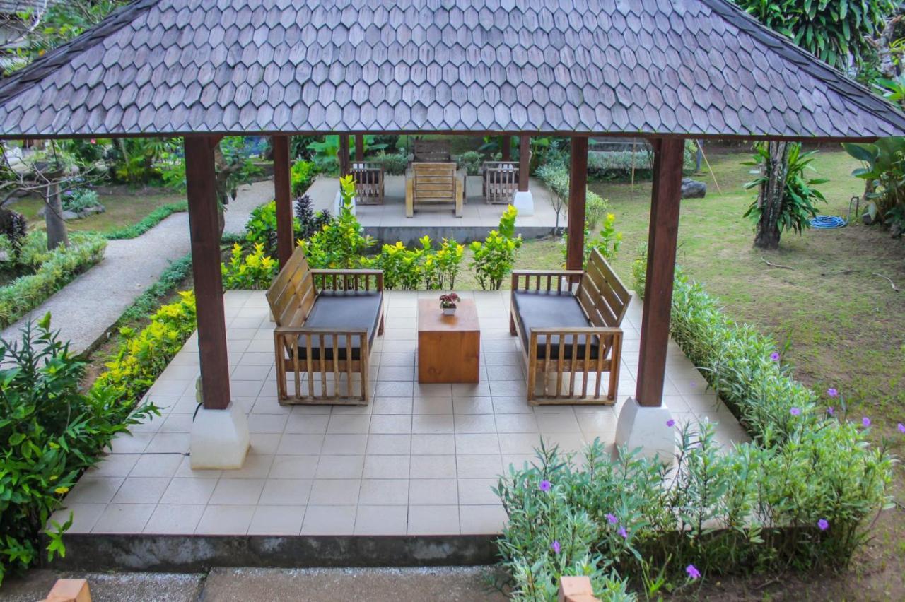 Araminth Guest House And Spa Lovina Beach Extérieur photo